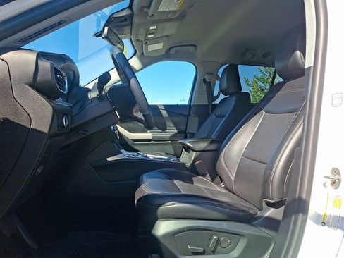 Used 2023 Ford Explorer Limited AWD/4WD image 14