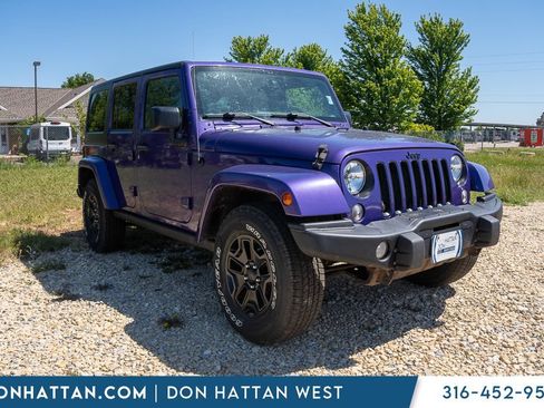 Used 2016 Jeep Wrangler Unlimited Sahara AWD/4WD image 26