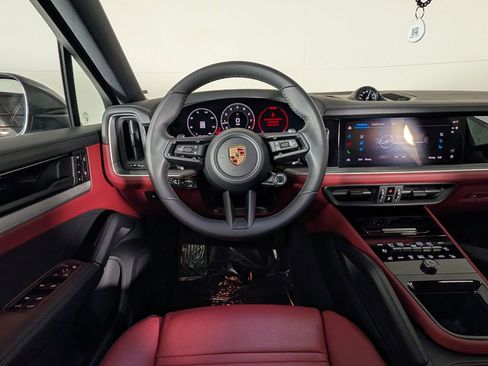 Certified 2026 Porsche Cayenne Coupe AWD/4WD image 21