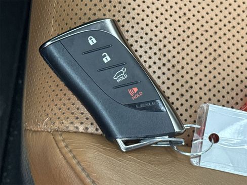 Used 2019 Lexus UX 200 w/ Premium Package image 57