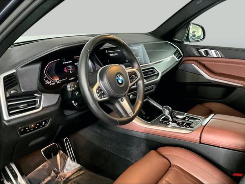 Used 2021 BMW X5 M50i AWD/4WD image 18