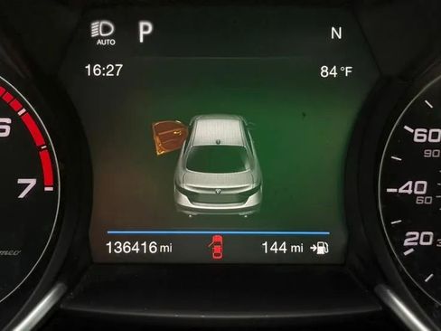 Used 2017 Alfa Romeo Giulia RWD image 9