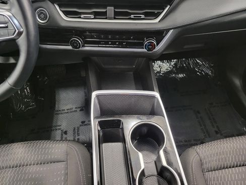 Used 2025 Chevrolet Equinox LT image 16