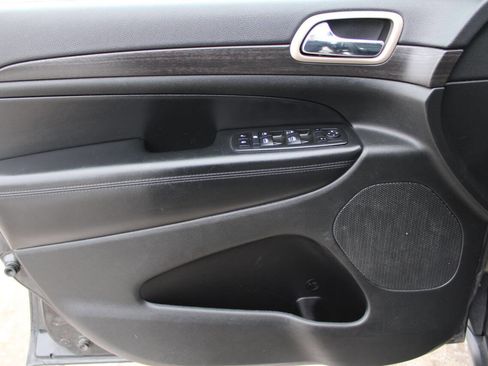 Used 2015 Jeep Grand Cherokee Laredo w/ Quick Order Package 23E image 10