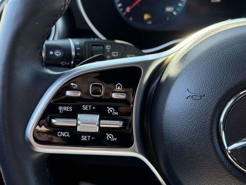 Used 2022 Mercedes-Benz GLC 300 4MATIC image 26