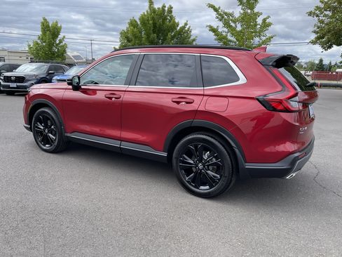Used 2024 Honda CR-V Sport Touring image 3