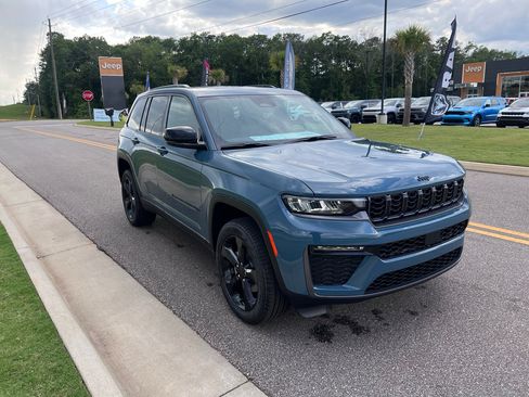 New 2026 Jeep Grand Cherokee Limited w/ Limited Altitude Package RWD image 1