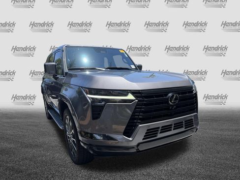 Used 2024 Lexus GX 550 w/ Accessory Package (Z1) AWD/4WD image 2