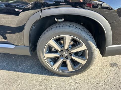 New 2025 Honda Pilot Touring image 37
