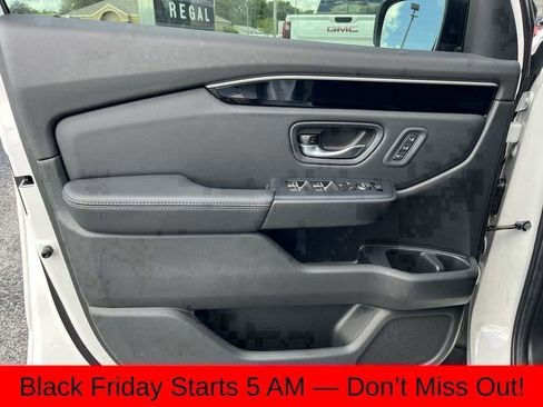 New 2025 Honda Pilot EX-L image 25