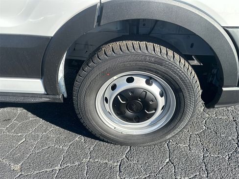 New 2026 Ford Transit 250 148 Medium Roof image 10