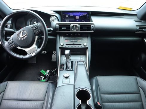 Used 2020 Lexus IS 300 F Sport w/ F Sport Package RWD image 7
