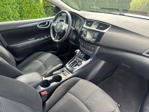 Used 2017 Nissan Sentra SR FWD image 28