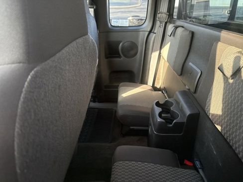 Used 2012 Chevrolet Colorado W/T image 4