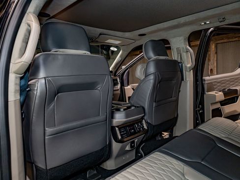 Used 2026 Ford F350 Platinum w/ Platinum Plus Package image 27