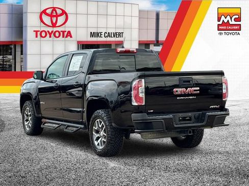 Used 2022 GMC Canyon AT4 AWD/4WD image 3