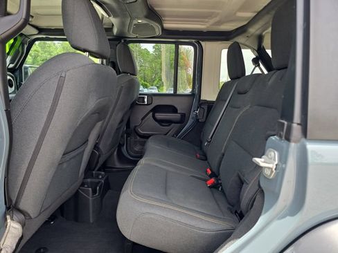 Used 2024 Jeep Wrangler Unlimited Sport AWD/4WD image 13