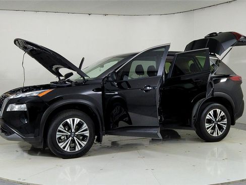 Certified 2023 Nissan Rogue SV image 10