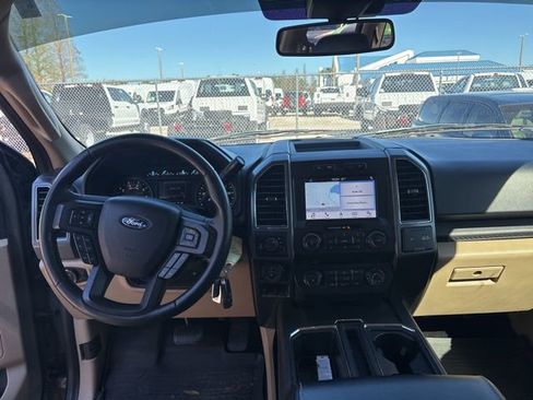 Used 2019 Ford F150 XLT w/ Equipment Group 302A Luxury image 11