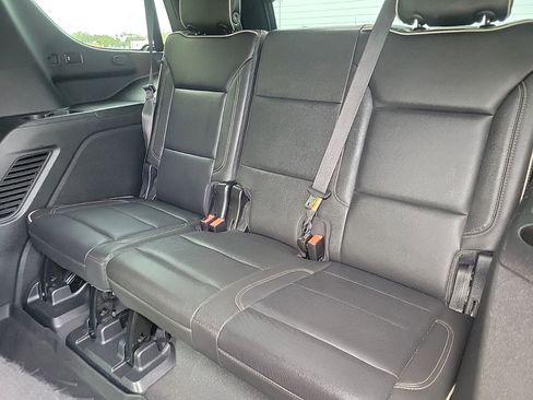 Used 2023 Chevrolet Tahoe Premier RWD image 17