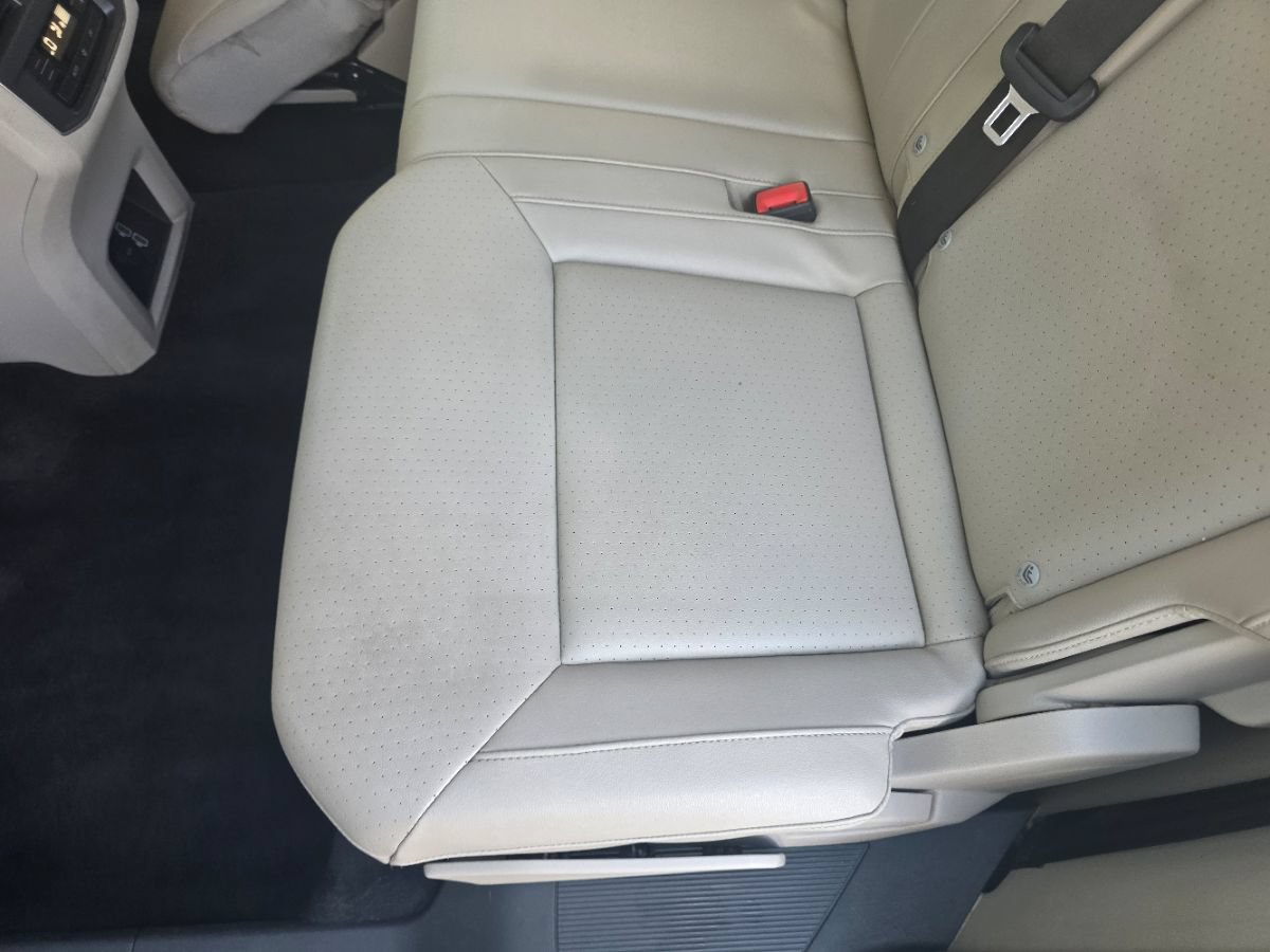 Used 2018 Volkswagen Atlas SE FWD image 37