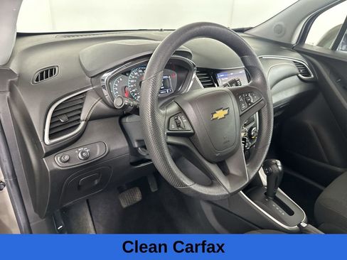Certified 2021 Chevrolet Trax LS w/ Tint and Cruise Package FWD image 12
