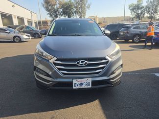 Used 2017 Hyundai Tucson SE w/ SE Popular Package 02 FWD video 2
