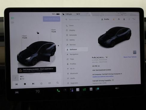 Used 2025 Tesla Model Y Long Range AWD/4WD image 4