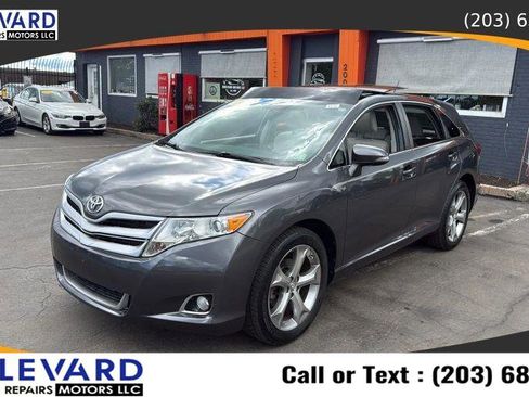 Used 2013 Toyota Venza LE w/ LE Preferred Pkg AWD/4WD image 3