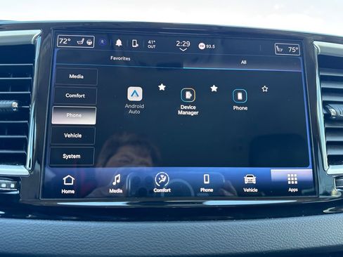 Used 2022 Chrysler Pacifica Touring-L image 26