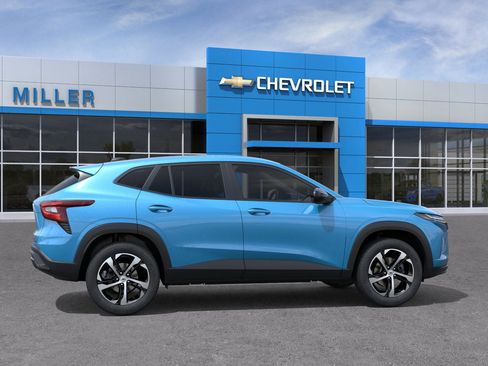 New 2026 Chevrolet Trax RS w/ Driver Confidence Package image 5