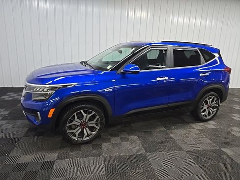 Used 2022 Kia Seltos SX w/ Sunroof Package AWD/4WD image 6
