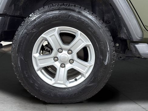 Used 2020 Jeep Wrangler Unlimited Sport S image 40