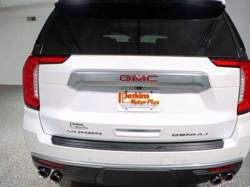 Used 2023 GMC Yukon Denali AWD/4WD image 8