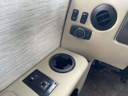Used 2022 Ford E-350 and Econoline 350 Super Duty w/ A/C Prep Package image 18