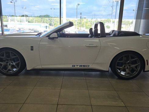 New 2026 Ford Mustang GT Premium w/ GT Performance Package RWD image 2