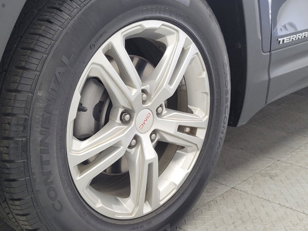 Used 2019 GMC Terrain SLE w/ Driver Convenience Package FWD image 31
