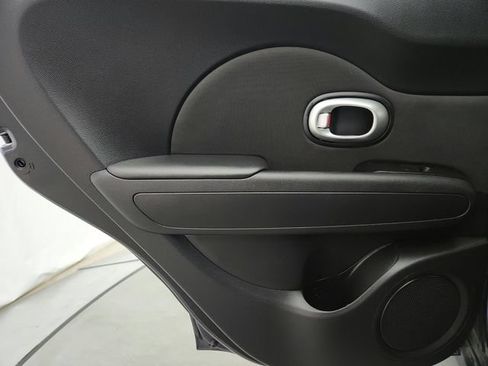 Used 2015 Kia Soul + FWD image 18