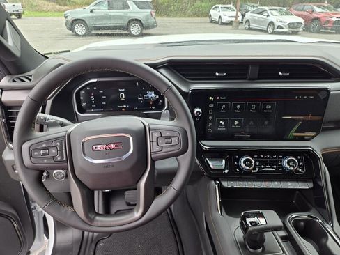 New 2026 GMC Sierra 1500 AT4 w/ AT4 Premium Package AWD/4WD image 8