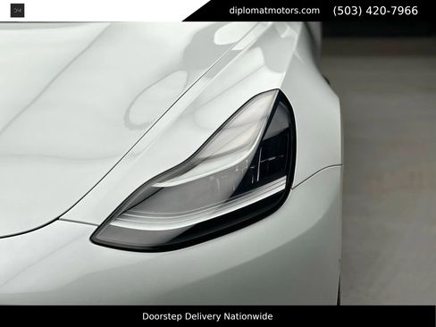 Used 2018 Tesla Model 3 Long Range image 12