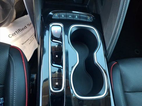 Certified 2022 Buick Envision Essence w/ Sport Touring Package image 16