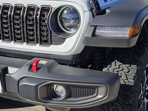 Certified 2024 Jeep Wrangler Unlimited Rubicon image 9