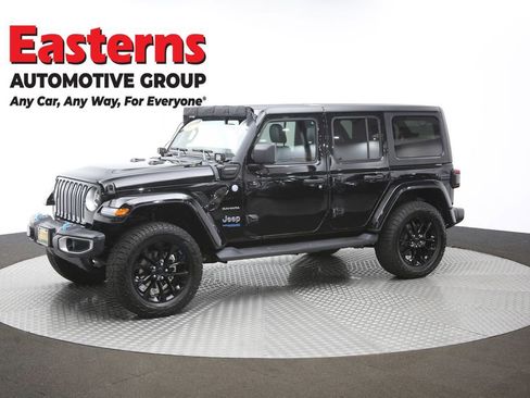 Used 2022 Jeep Wrangler Unlimited Sahara w/ Cold Weather Group image 61