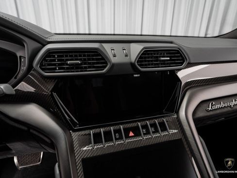 Used 2024 Lamborghini Urus S image 31
