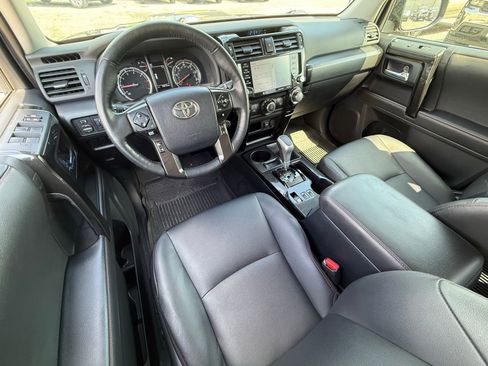 Used 2023 Toyota 4Runner TRD Off-Road Premium w/ Moonroof Package AWD/4WD image 10