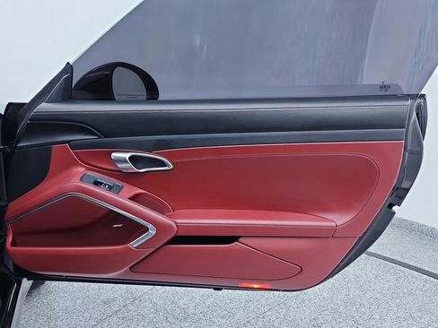 Used 2018 Porsche 911 Carrera 4 GTS image 46