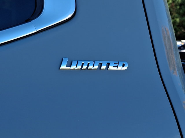 Certified 2025 Toyota Tundra Limited AWD/4WD image 30