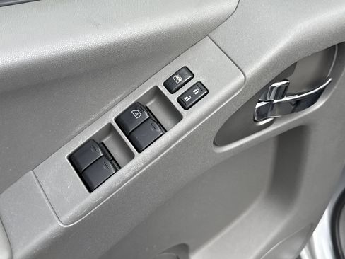 Used 2018 Nissan Frontier SV RWD image 13