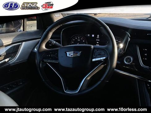 Used 2023 Cadillac XT6 Premium Luxury w/ Technology Package AWD/4WD image 20