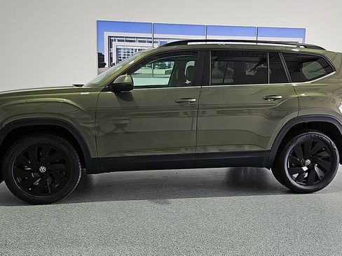 New 2026 Volkswagen Atlas SE FWD image 6
